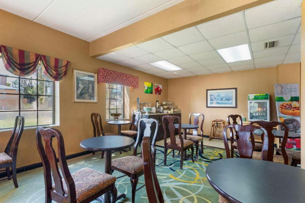Quality Inn Cordele Buitenkant foto
